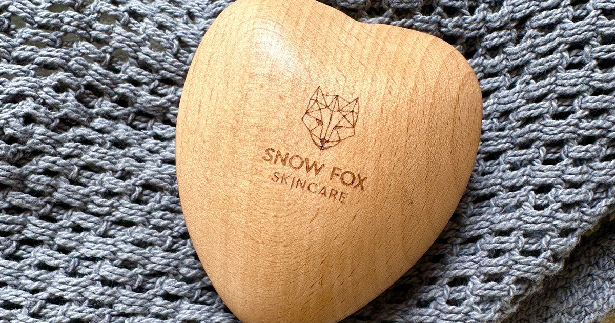 持ち運べる頭皮ケア【SNOW FOX SKINCARE】プレミアム FOX カッサ
