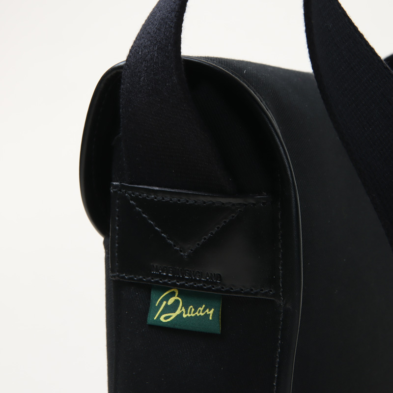 Brady (ブレディ) STOUR ショルダーバッグ / ストア