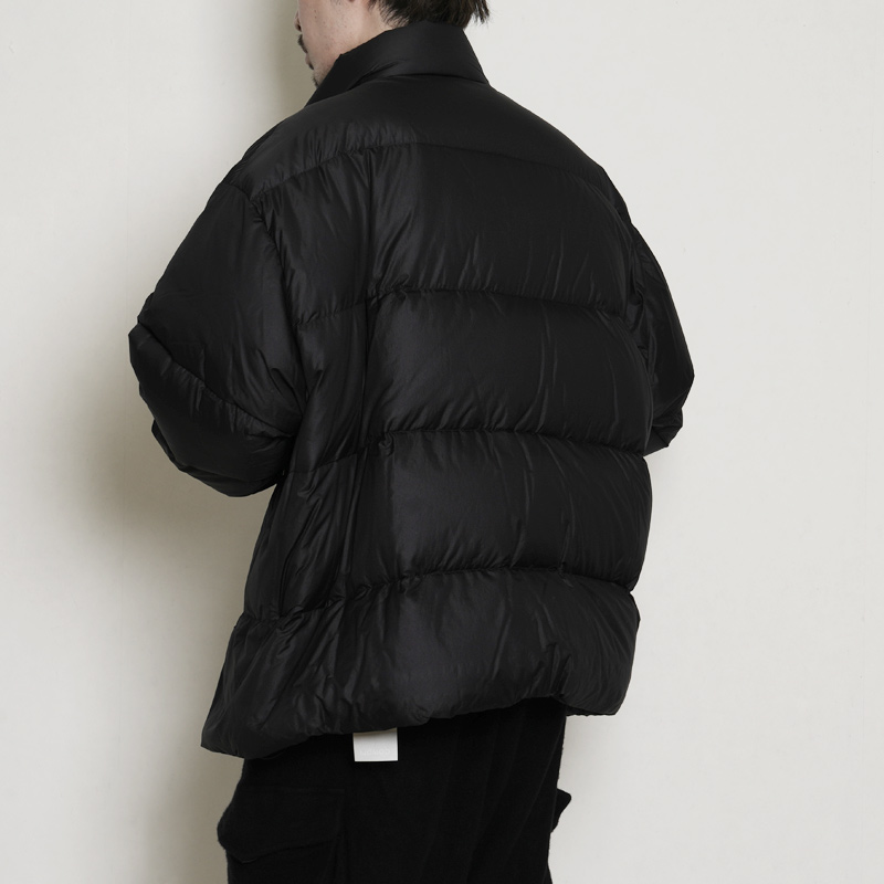 COMOLI (コモリ) ダウン ジャケット