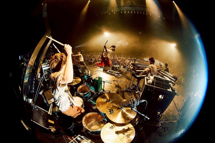 マカロニえんぴつが懐かしい曲を連発、オタクだらけのツアー閉幕