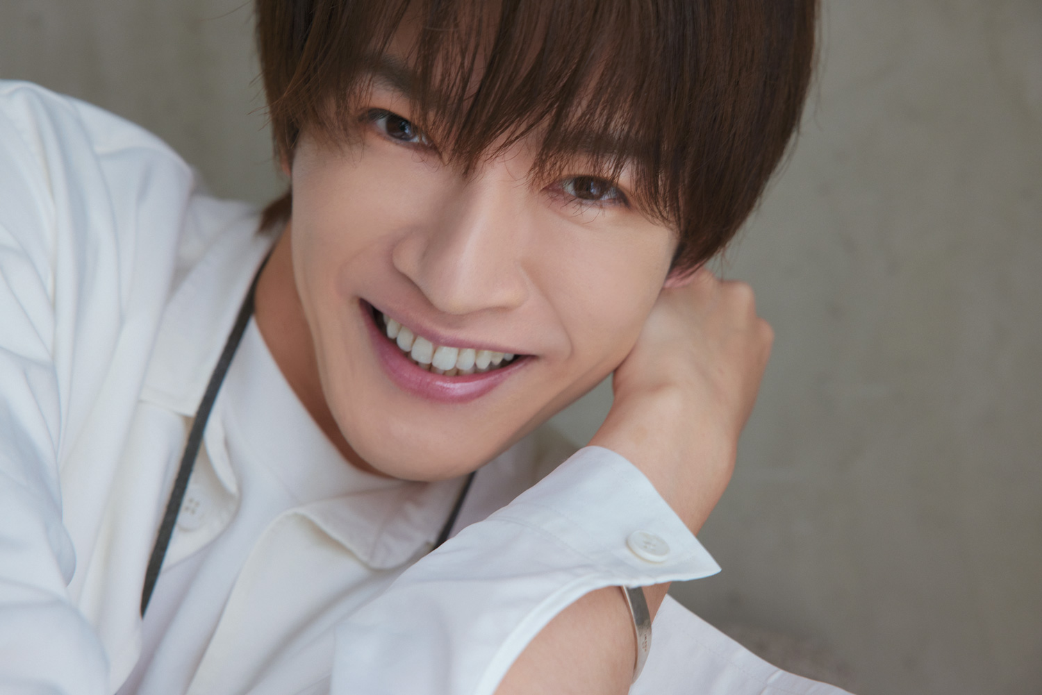 速報】 CLASSY.10月号からSnow Man深澤辰哉さん撮影カットを先行公開