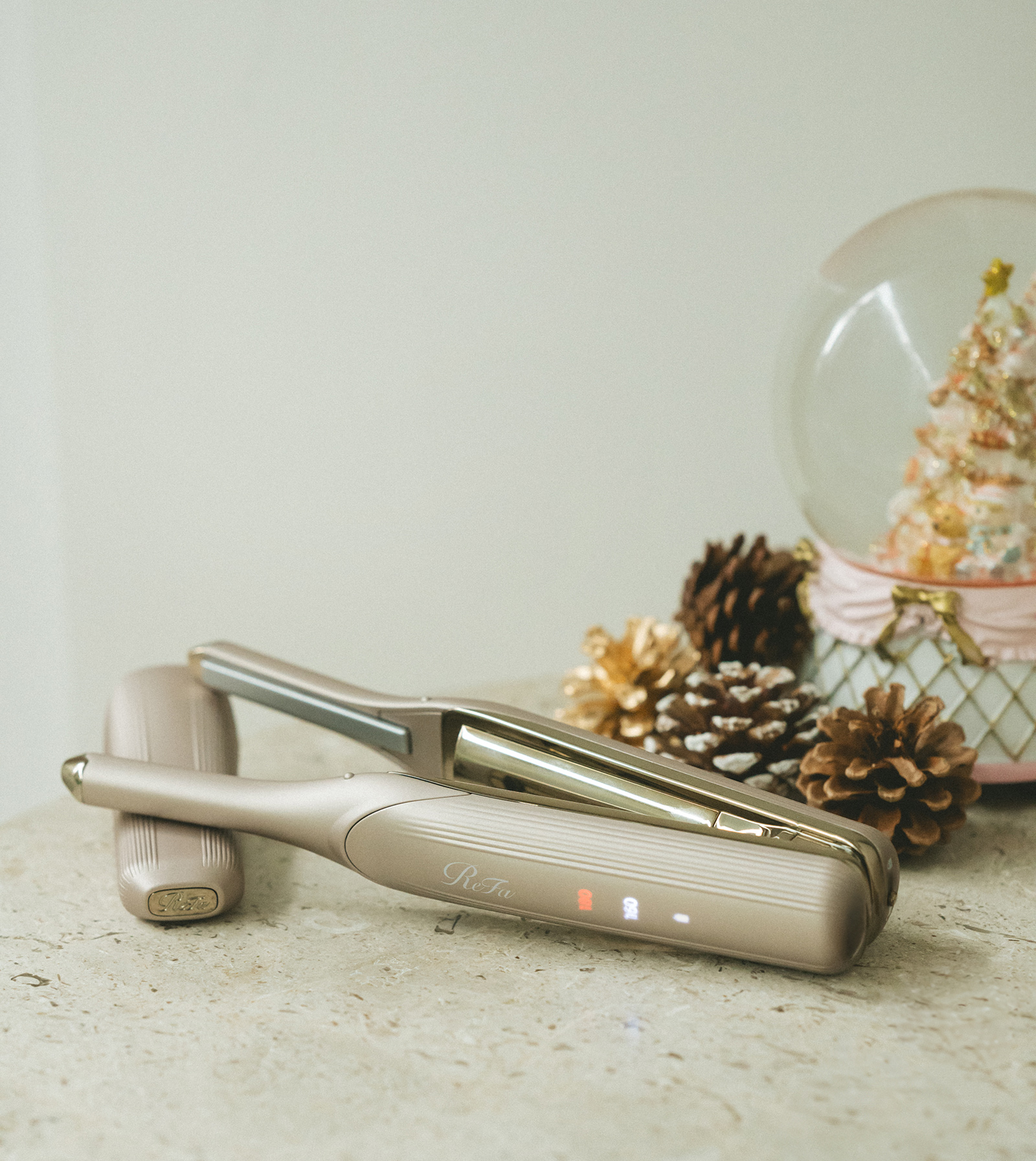 Xmasギフトは「2人で使える美容家電」でキレイも幸せもシェア