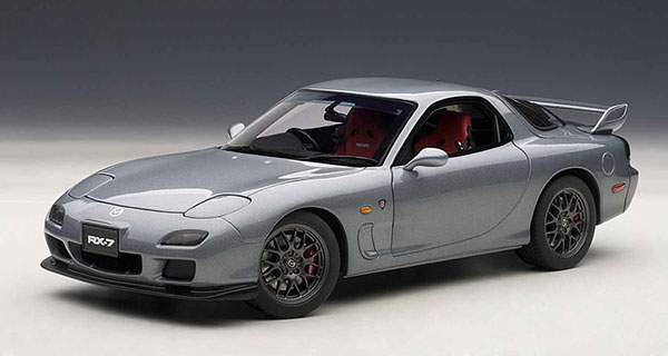 1/18スケール ダイキャスト・モデルカー マツダ RX-7 （FD