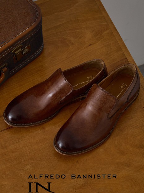 WEB別注】プレーントゥ レザー スリッポン｜alfredoBANNISTER