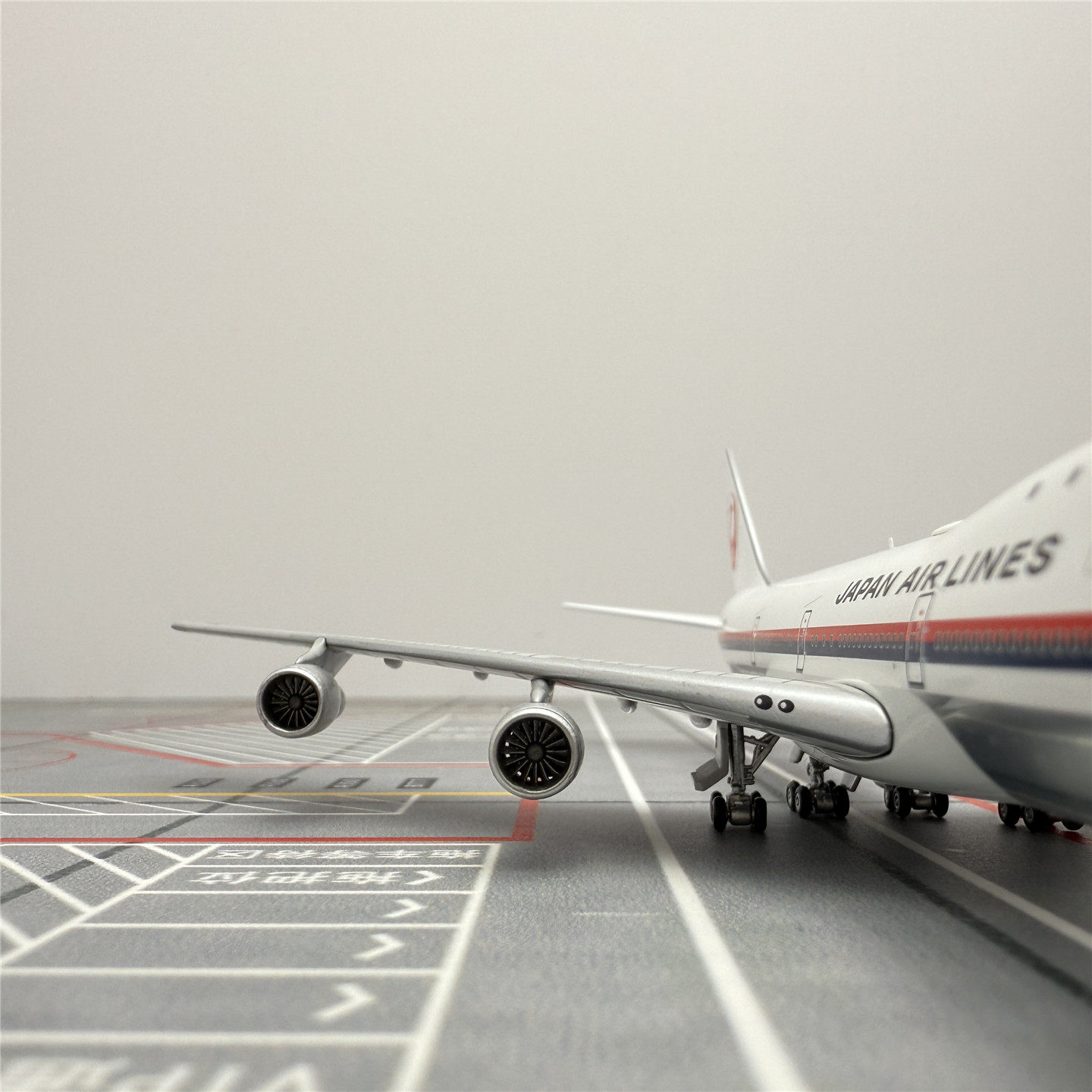 HX Models 1/400 JAL Aviation B747-100 JA8101 Alloy Aircraft Model