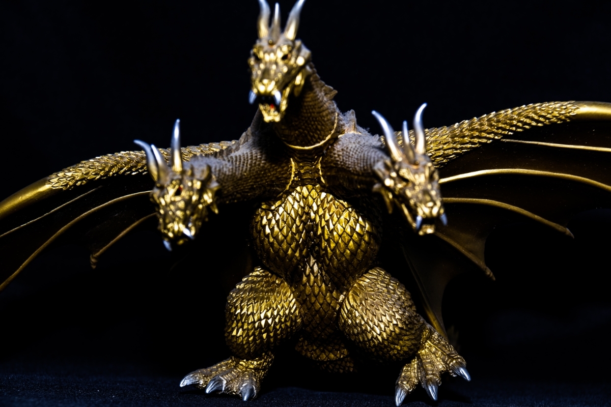 バンダイ製 キングギドラ 2002 絶版 ゴジラ2001 大怪獣総攻撃 GMK