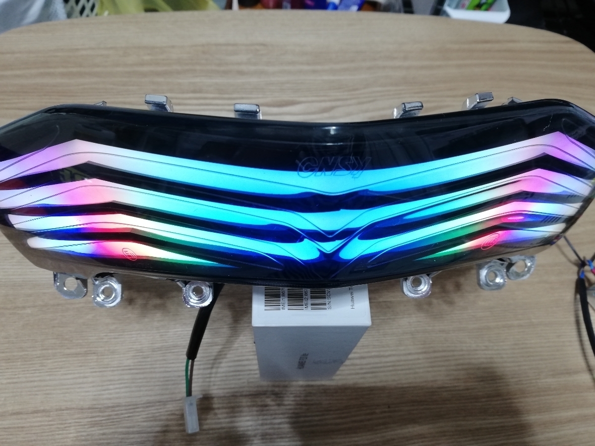 シグナスX 社外ファイバーテール シーケンシャル＆7色レインボー 3型