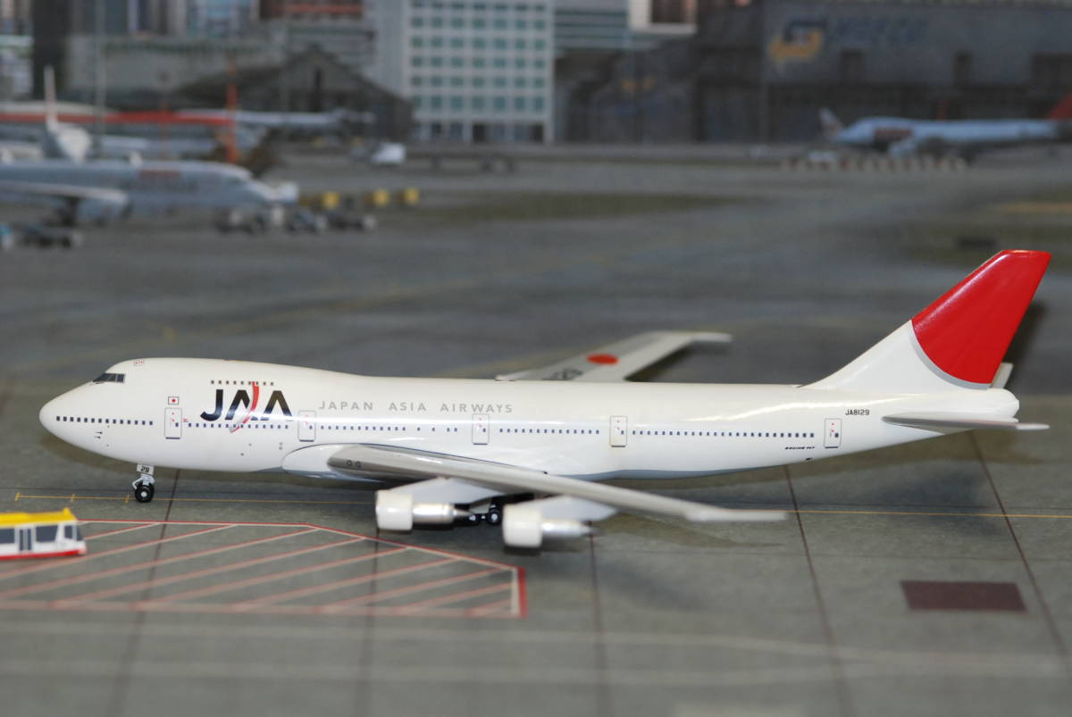 貴重！1/400 JUST 日本ユニバーサル航空 747−200F 貴重！1/400 JUST