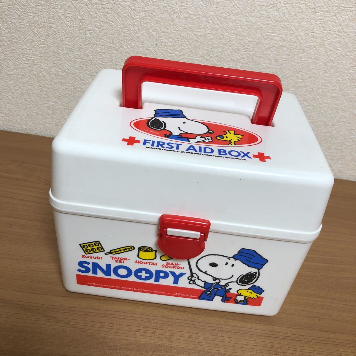 SNOOPY 木製 FIRST AID 救急箱 Peanuts SNOOPY 救急箱 FIRST AID BOX