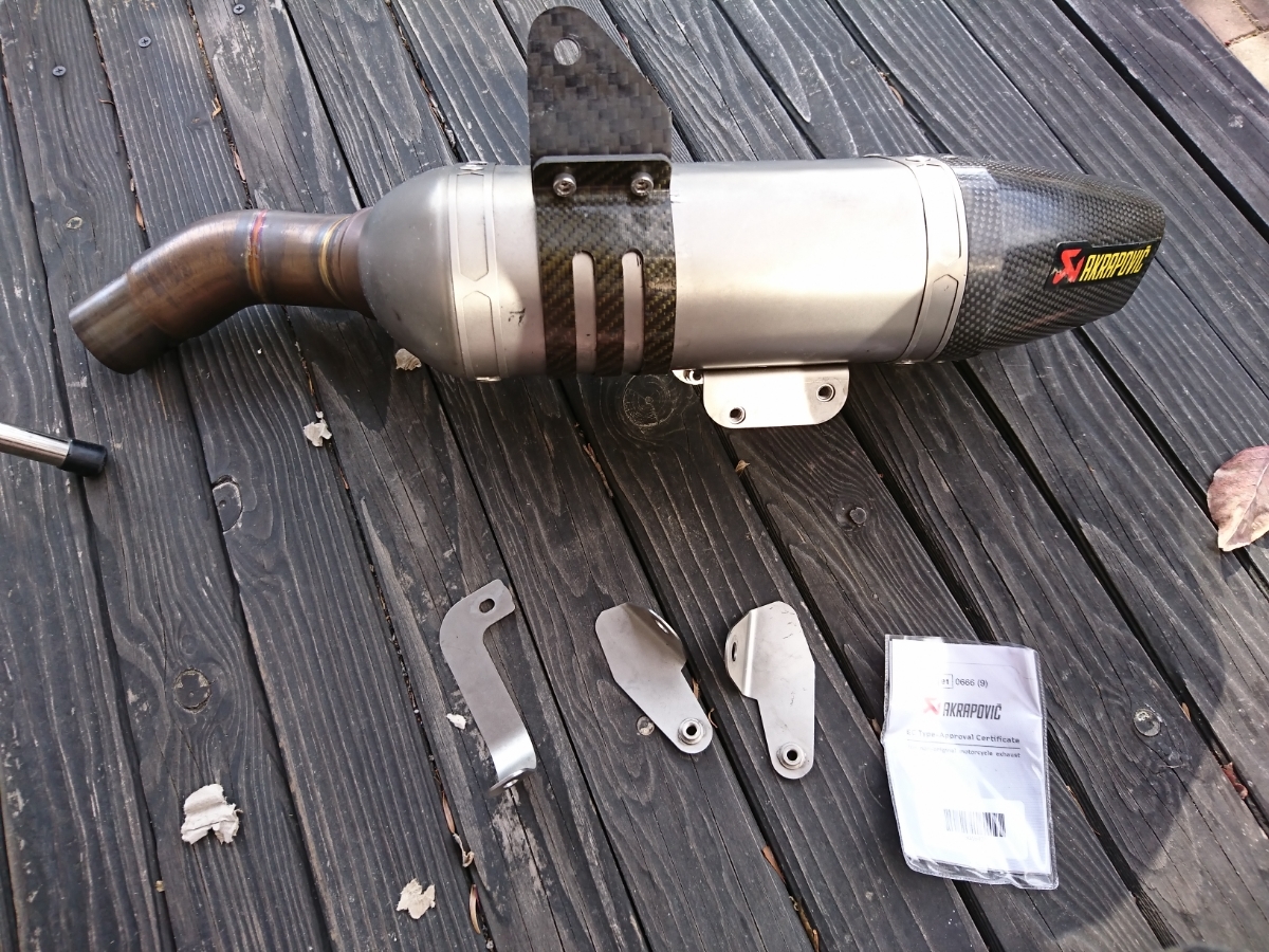 アクラポビッチ zx-6r zx600p スリップオンマフラー アクラポビッチ