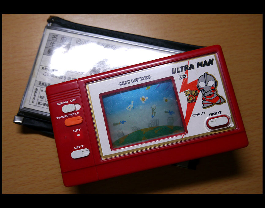 取説有 美品 ゲームウォッチ ウルトラマン クラブ 決闘！極悪星人 1989年