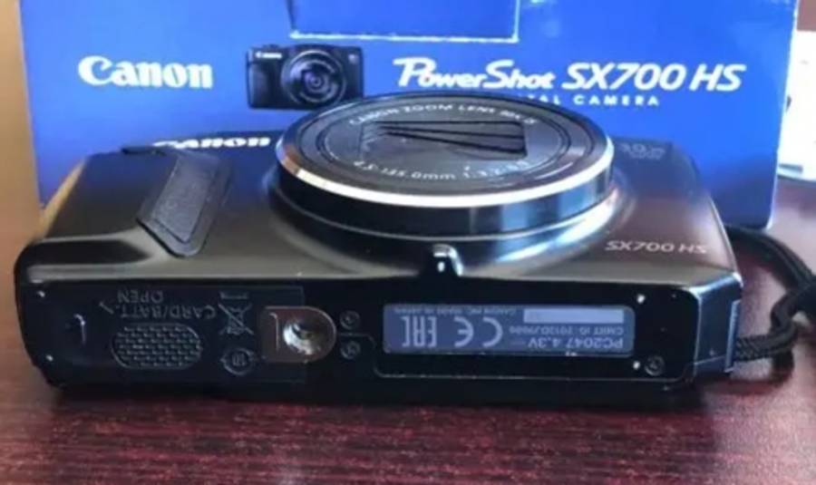 Compact Point & Shoot - Canon POWERSHOT SX700HS - 16.1MP - 30x