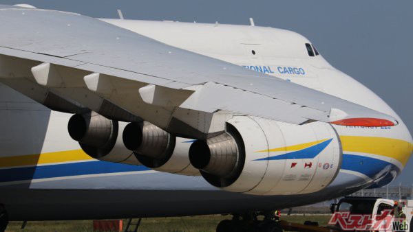 破壊されたのは航空ファンの「夢」だった…ウクライナの空の顔