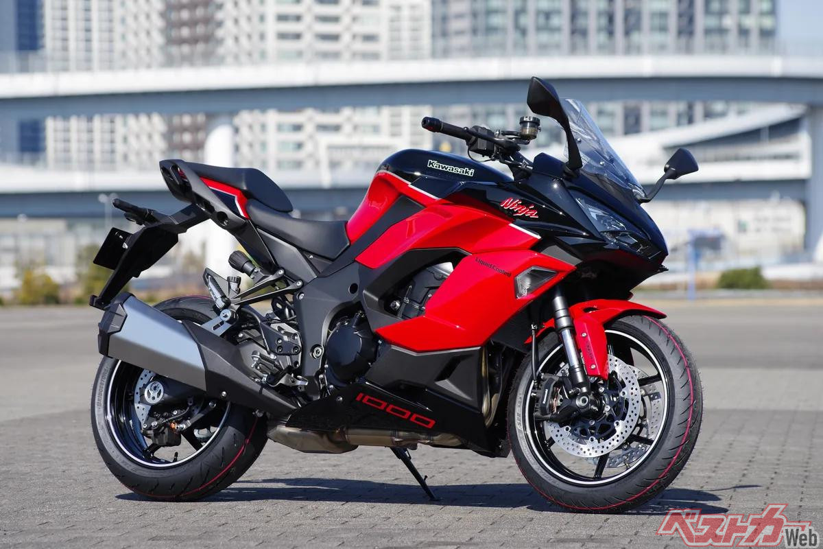 撮り下ろし】伝説であり懐かしい、トップガンカラーとZXRレプリカが