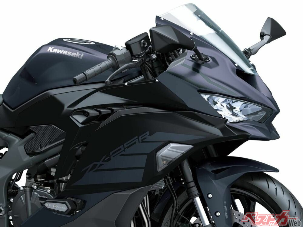 2025年新型「ZX-25R SE」は新色登場！4/26より99万2200円で発売