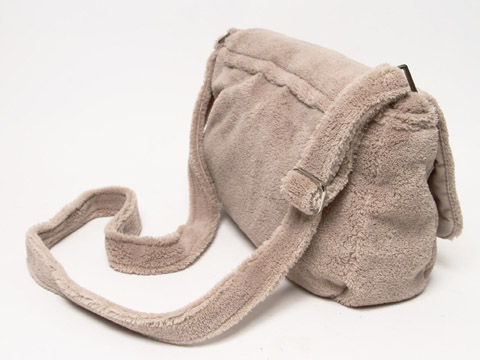 ノベルティ ショルダーバッグ パイル地 ベージュ