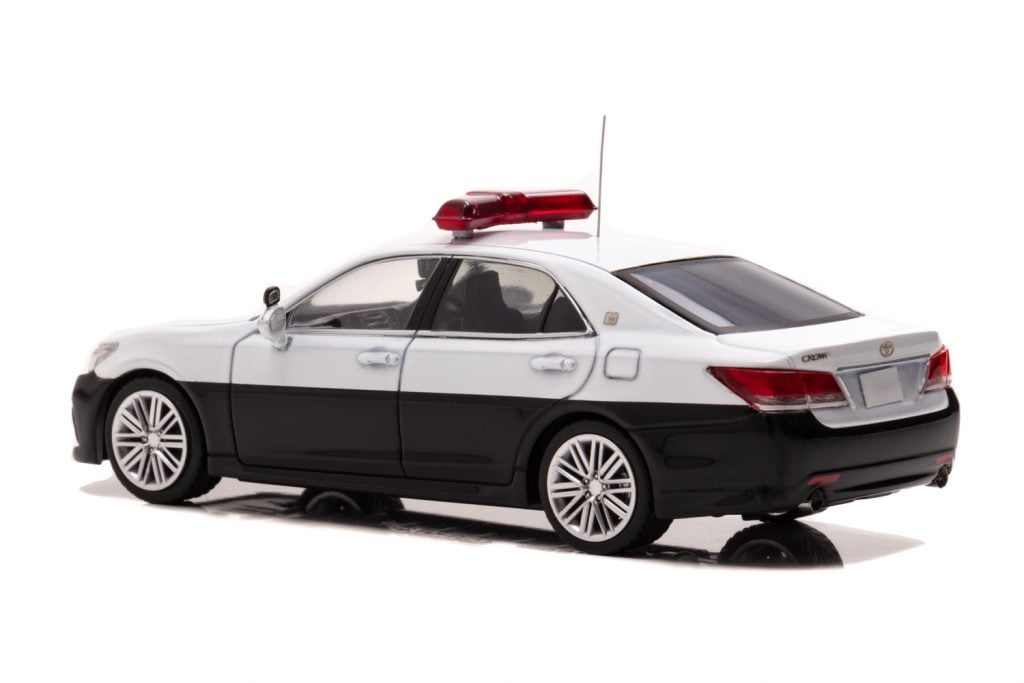 トヨタ クラウンアスリート/ロイヤルベースのパトカー 1/43ミニカー