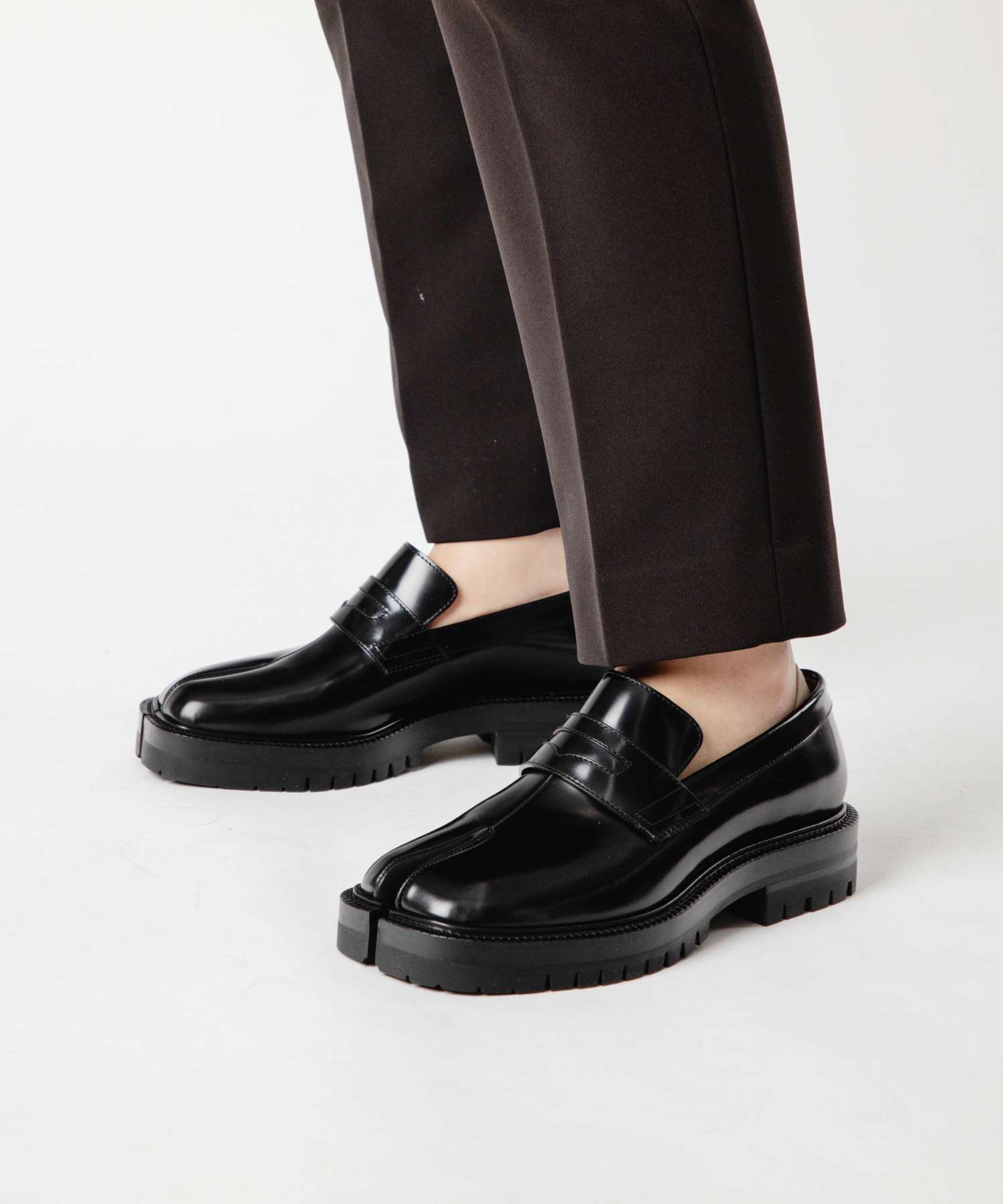 メゾン マルジェラ MAISON MARGIELA S58WR0110 P3827 ローファー TABI