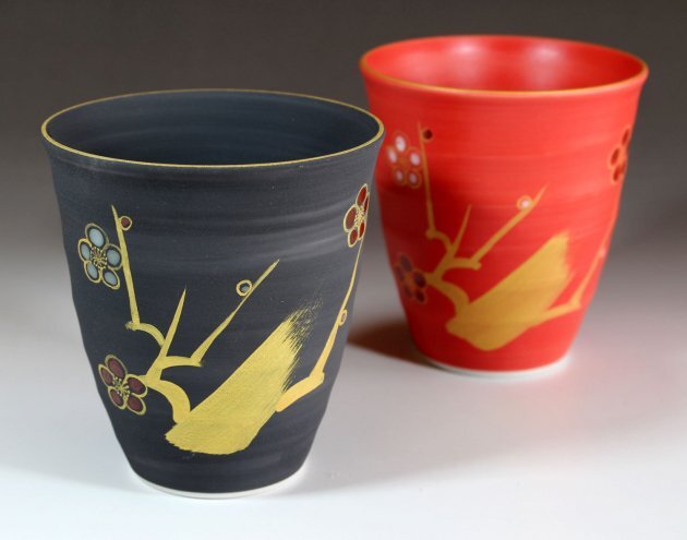 有田焼 陶芸家 藤井錦彩作 窯変金彩梅絵 飯碗・湯呑みセット 文字入れ