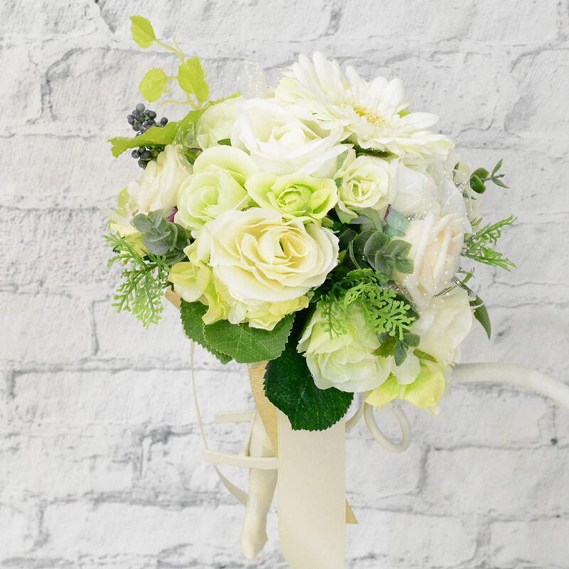 ウェディングブーケ ホワイトグリーンナチュラル ブートニアセット