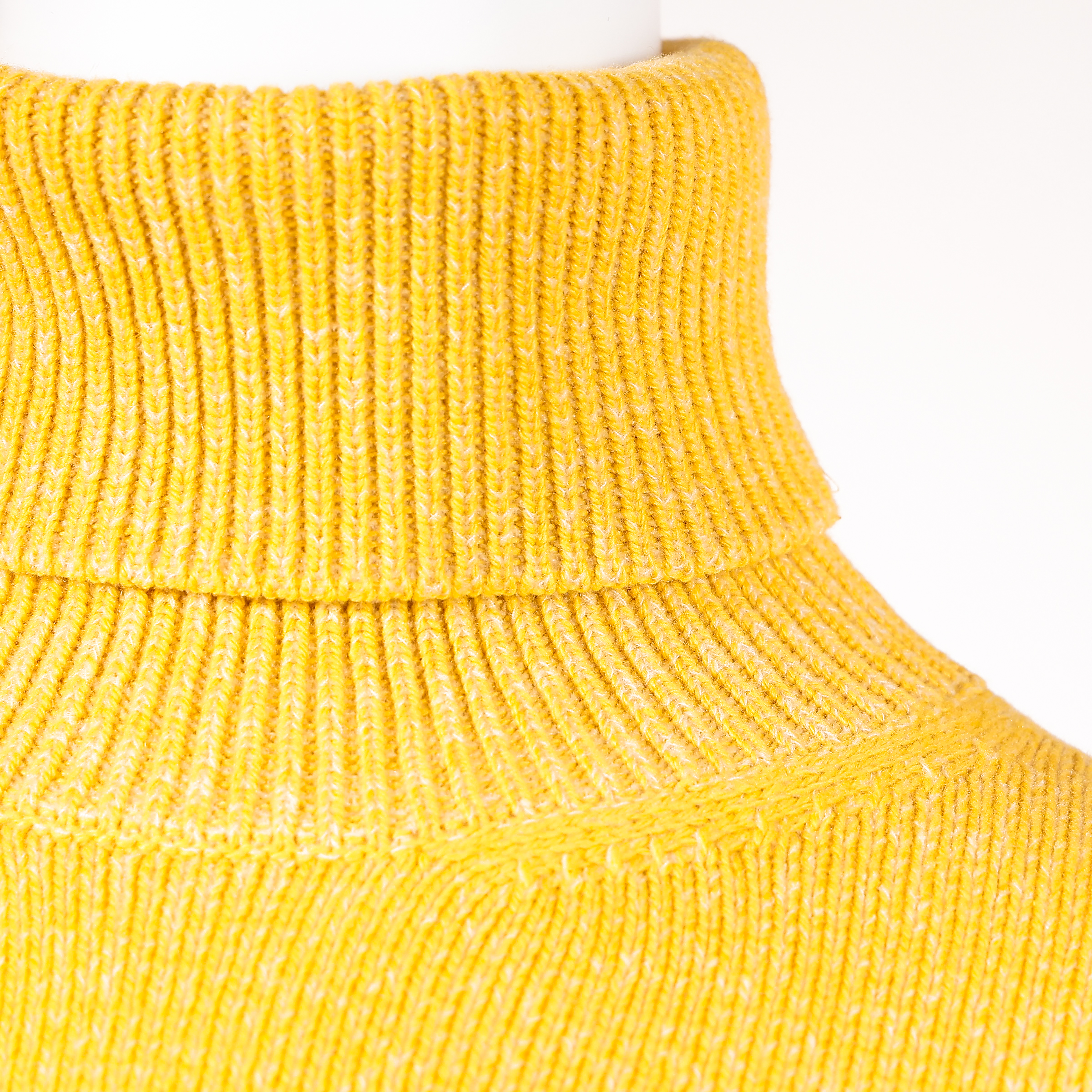 ランク NS 未使用品 HERMÈS エルメス タートルネックニット イエロー