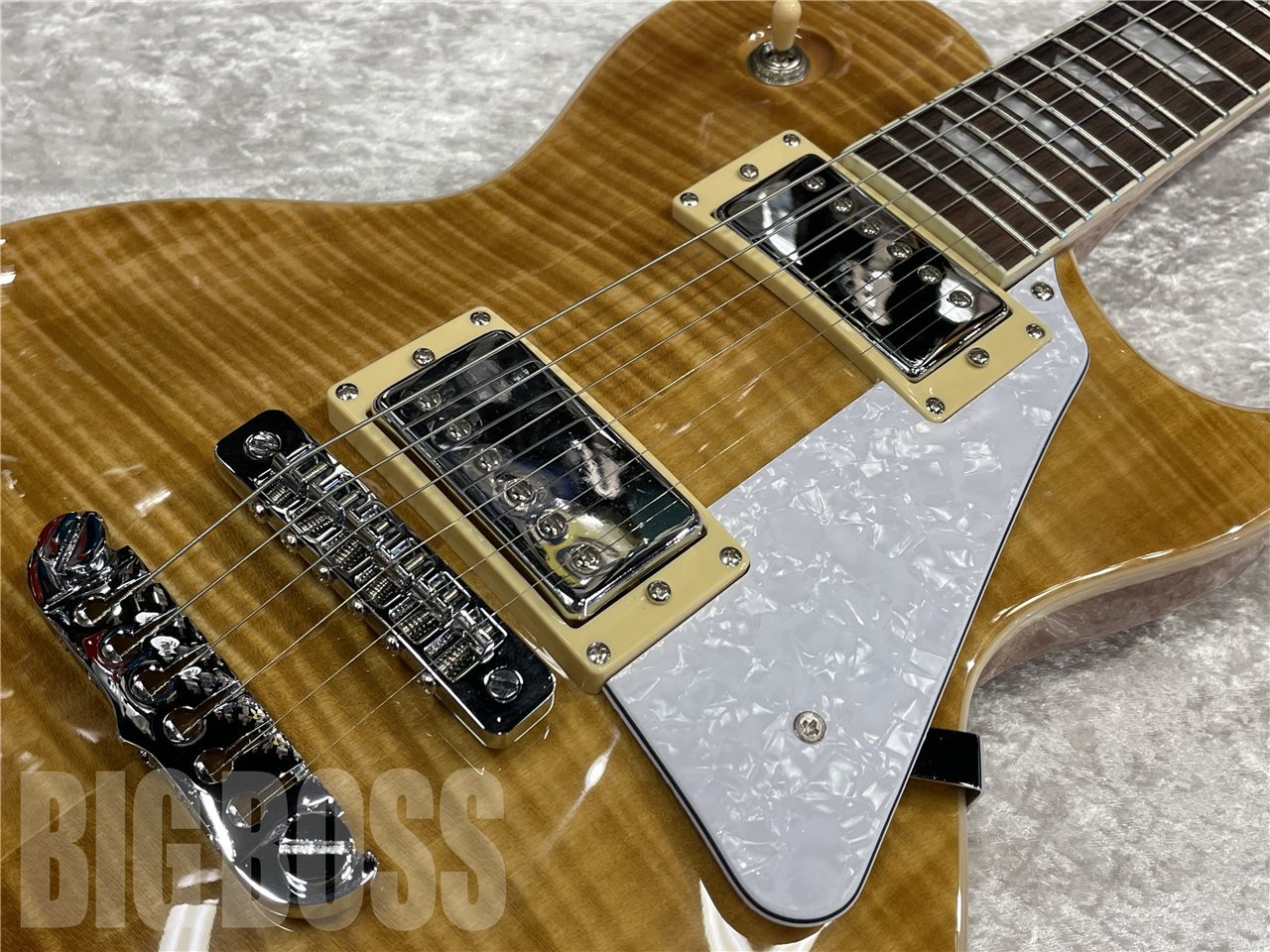 Aria Pro II PE-AE200【Yellow Gold】（新品/送料無料）【楽器検索