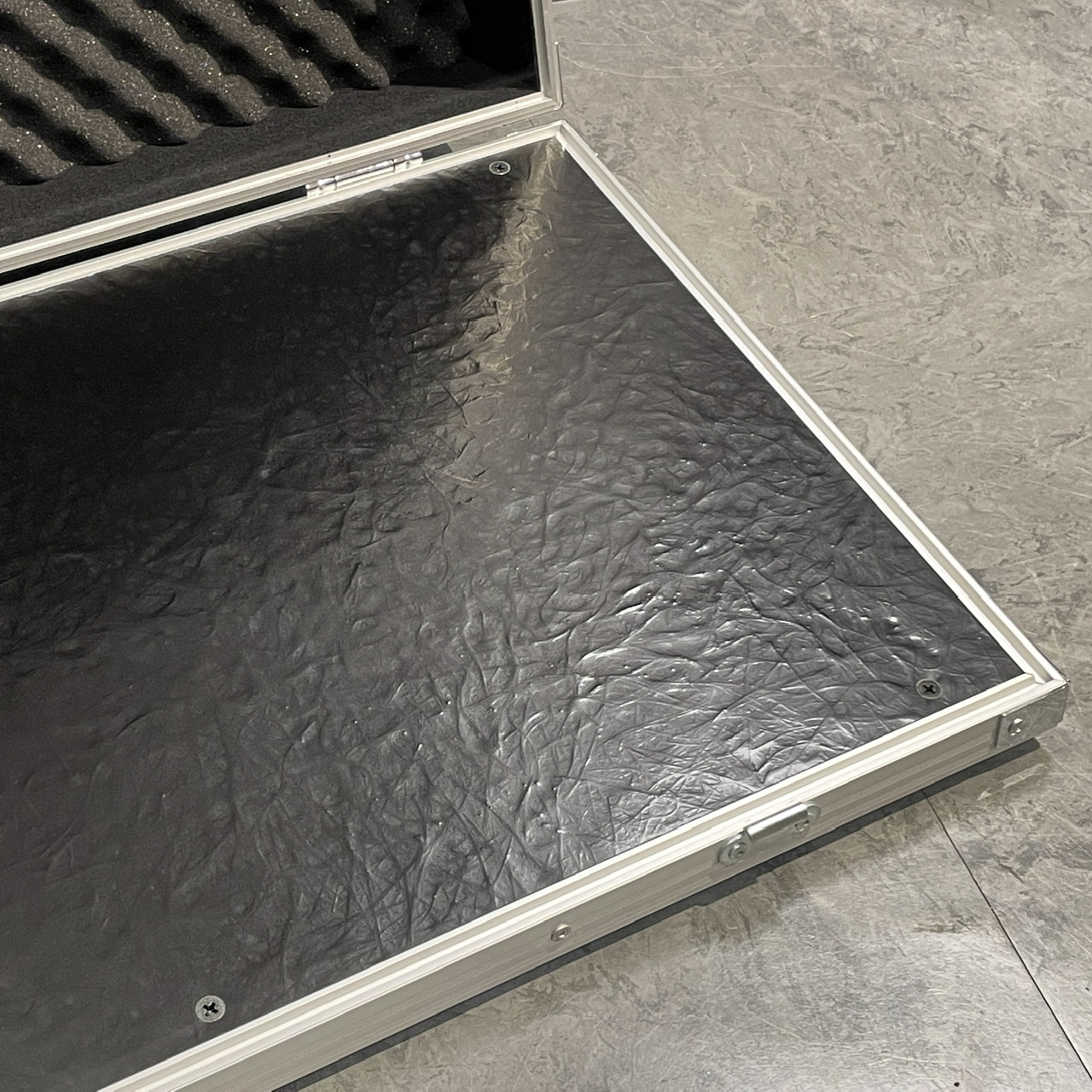 ARMOR PS-0NB 【内寸サイズ・880(W)×440(D)×99～118(H)】（新品/送料