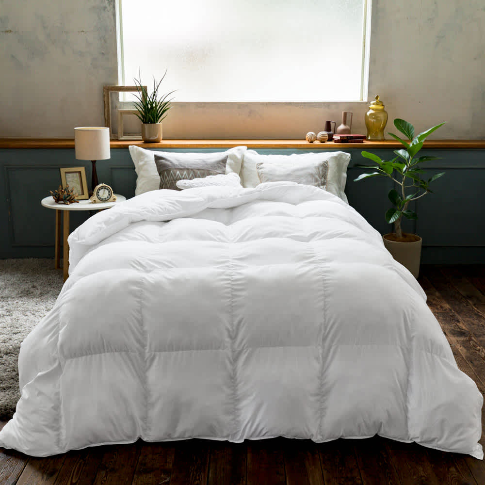 暖かさも掛け心地もまるで羽毛！フロートダウン掛け布団 無地タイプ