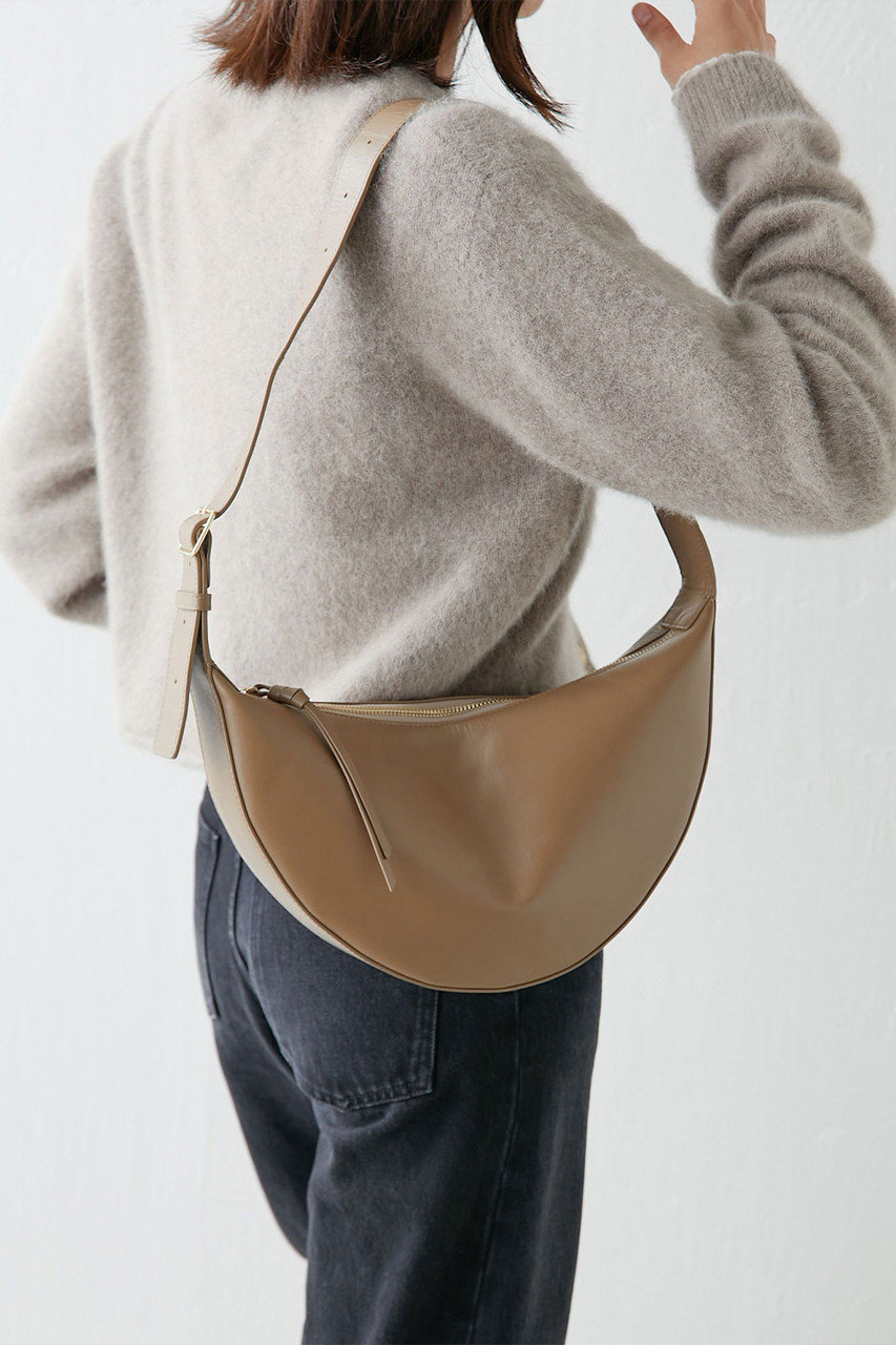 GALLARDAGALANTE(ガリャルダガランテ)｜【2.718】スリーククロスボディ