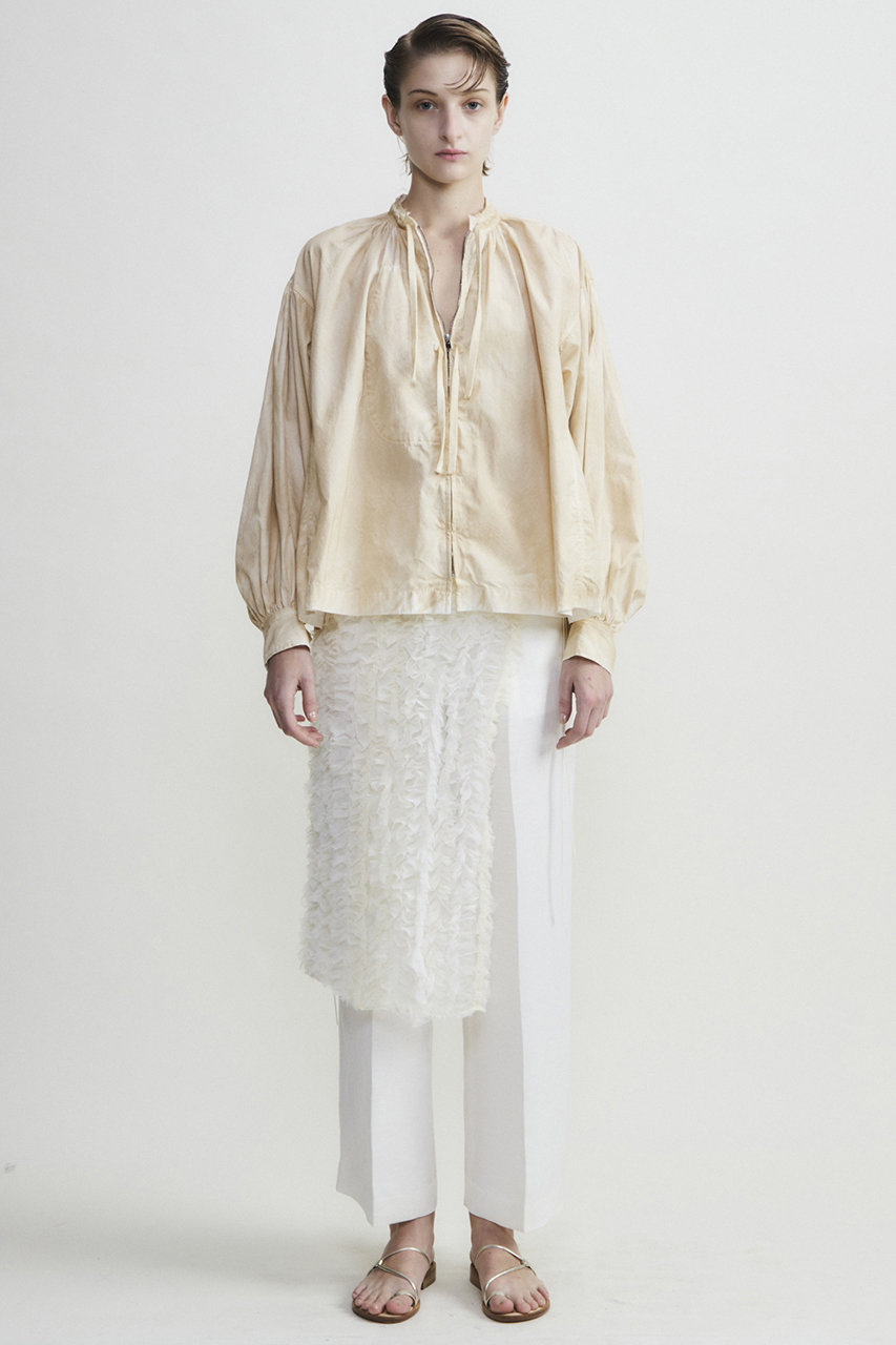 CURRENTAGE(カレンテージ)｜spray dyeing モックシャツ/ベージュ の