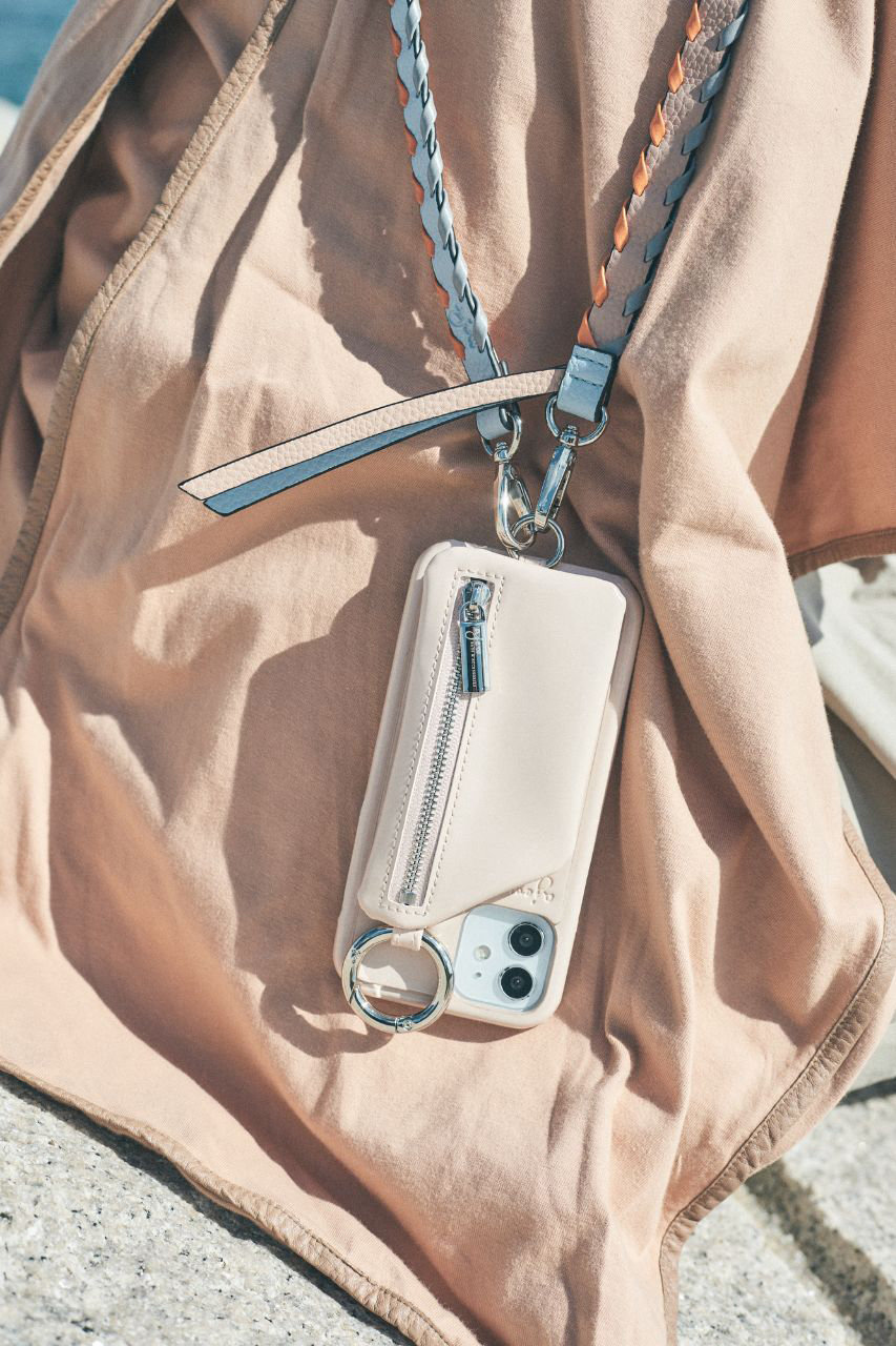 ajew(エジュー)｜iPhone15 ajew patent case shoulder/ベージュ の通販