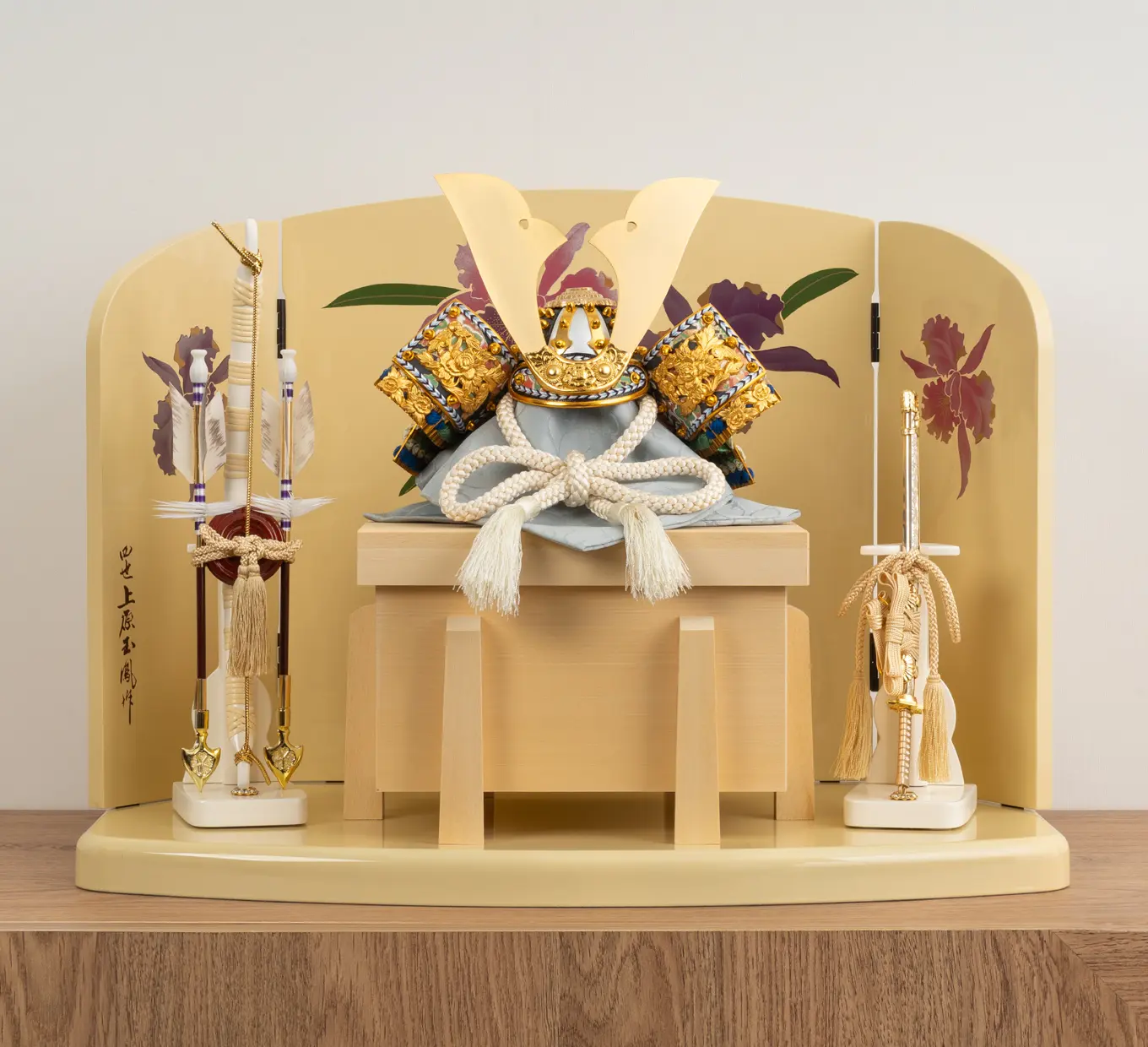 五月人形「紫紺に蘭の兜」｜五月人形の通販 ふらここ