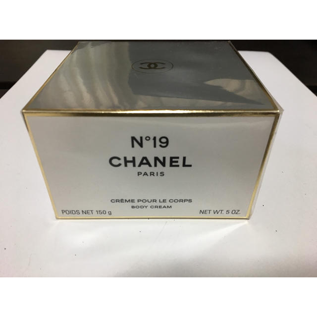 CHANEL - kaku様専用 CHANELボディクリームNo.19の通販 by meroom's