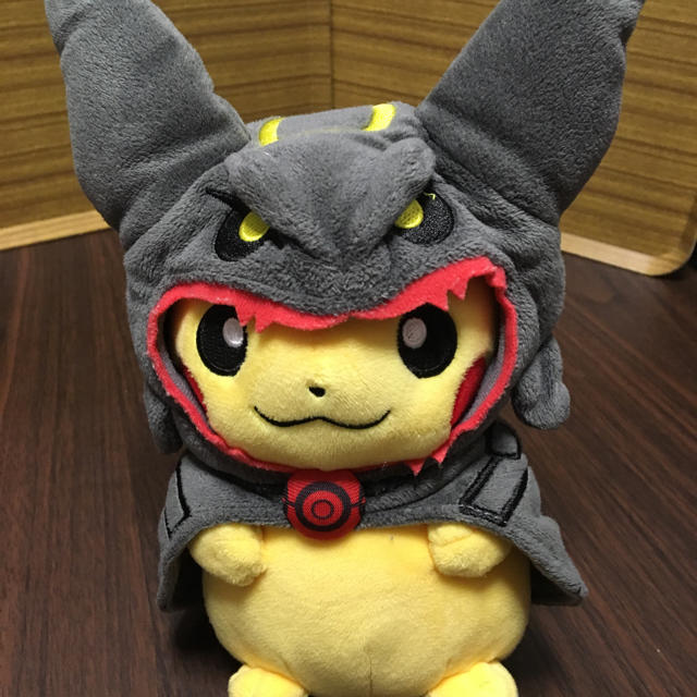 ポケモンセンターオリジナル メガレックウザ ポンチョ ピカチュウ