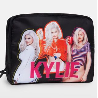 Kylie Cosmetics（ポーチ）のフリマアイテム一覧