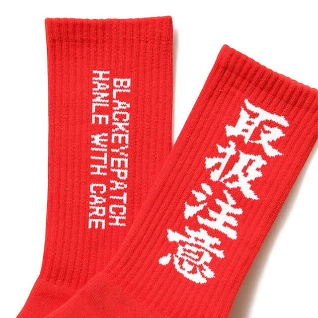 BLACK EYE PATCH LABEL SOCKS ソックス 靴下 取扱注意の通販 by Blue
