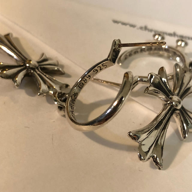 クロムハーツ　ピアス両耳 クロムハーツ風 ピアス 両耳 シルバーの通販 by ことは's shop｜ラクマ