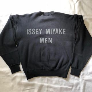 ISSEY MIYAKE（スウェット）のフリマアイテム一覧