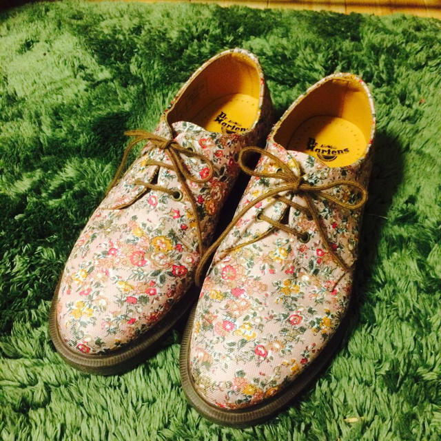 Dr.Martens - Dr.martens♡花柄シューズの通販 by yunto｜ドクター