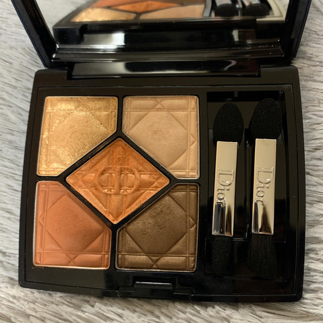 Dior - Dior サンククルール☆伊勢丹限定☆ゴールドデイ527の通販 by