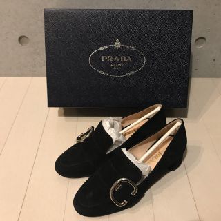 PRADA - 【新品未使用】プラダ PRADA バックル ローファーシューズの
