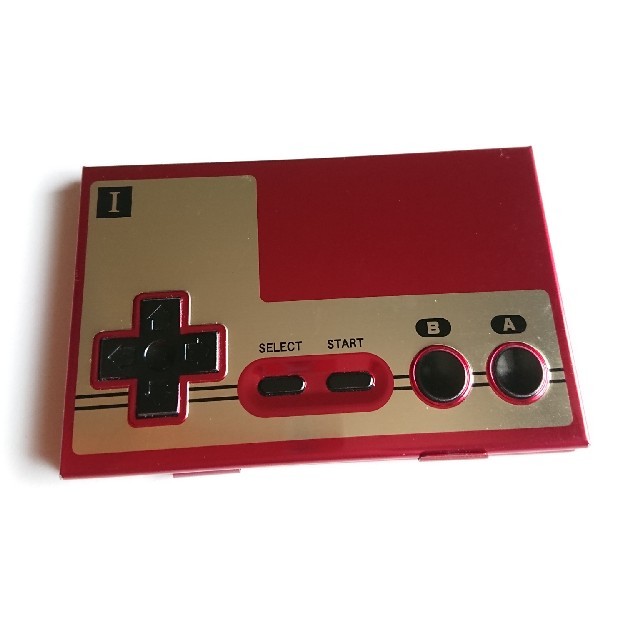 BANPRESTO - ファミコン コントローラー 名刺入れ カードケースの通販