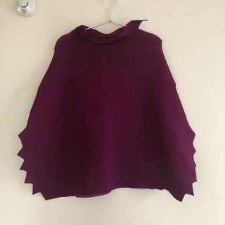 PLEATS PLEASE ISSEY MIYAKE（ポンチョ）のフリマアイテム一覧
