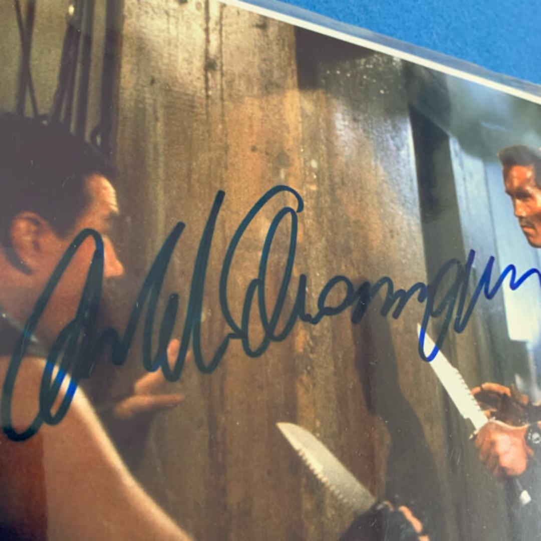 アーノルドシュワルツェネッガー直筆サイン入りフォトの通販 by