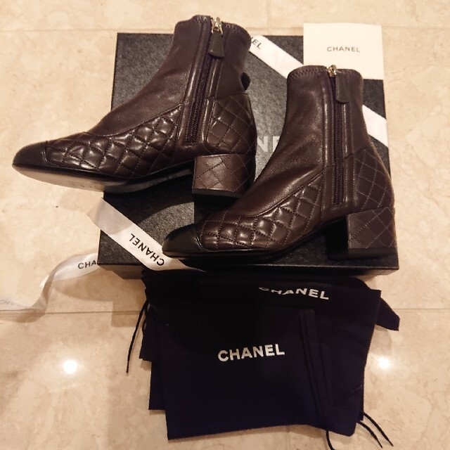 CHANEL - めんま様専用 新品未使用 CHANEL キルティングショートブーツ