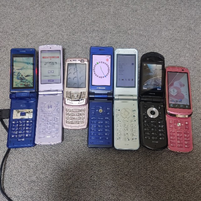 NTTdocomo - ☆ドコモFOMA(3g)ガラケー 7台セット☆ の通販 by