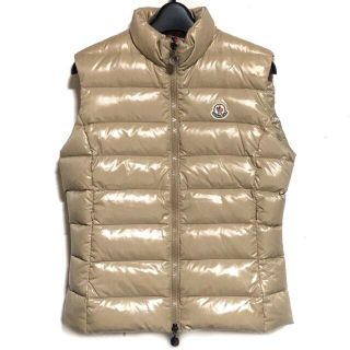 MONCLER（ダウンベスト ・ ブラウン/茶色系）のフリマアイテム一覧