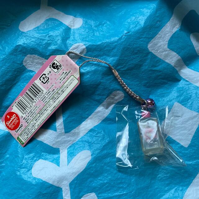 ハローキティ - レアご当地キティ根付け山梨白桃バージョンの通販 by