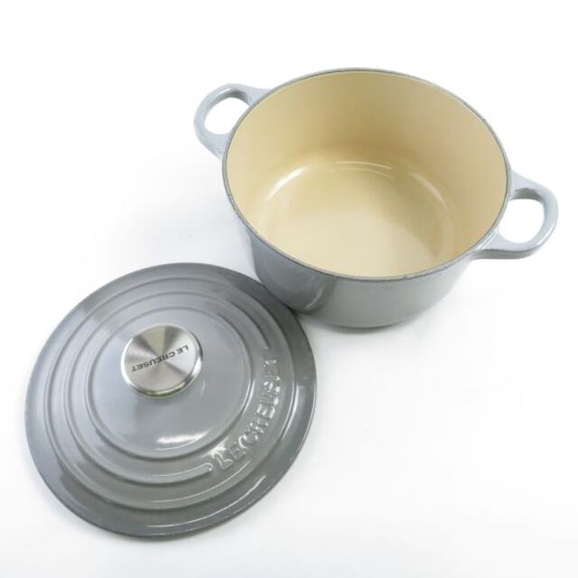 LE CREUSET - ルクルーゼ ココットロンド ミストグレー 18 両手鍋 1点