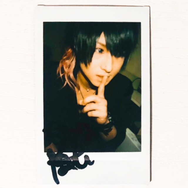 V系☆R指定【七星】サイン☆チェキ【1】の通販 by ♡'s shop｜ラクマ